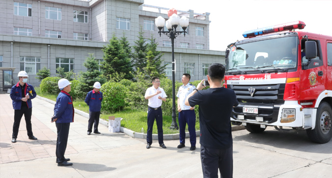 海倫市利民萬佳鍋爐開展政企聯(lián)動安全生產應急演練活動